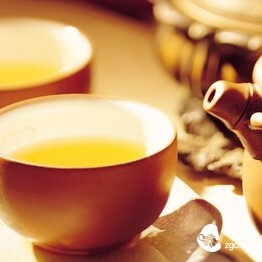 Rinsing Tea is Different from Awakening Tea