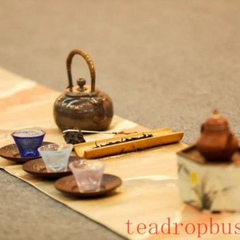 How to maintain health during the beginning of autumn? Try these teas for lung nourishment and protection against autumn dryness!