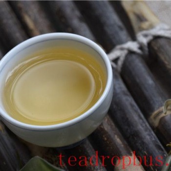 Tea as a Metaphor for Life: Four Cups of Tea, Tasting the Flavors of Life