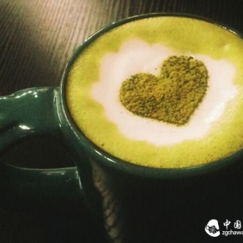 Can milk and tea be consumed together?