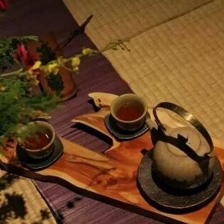This Season, Perhaps You Need a Cup of Tea Like This