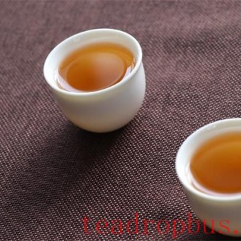 What Should Women Pay Attention to When Drinking Black Tea?