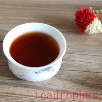 Side Effects of Drinking Aged Pu-er Tea Long-Term