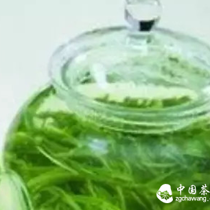 Drink Green Tea in Summer to Sweep Away Radiation, Smog, and Toxins!