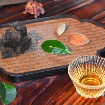 The Role of Stems in Anhua Black Tea: Essential for Quality