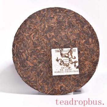 What are the differences between dark tea and Pu-er tea?
