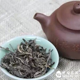 Small Methods to Remove Bitterness and Astringency from Tea