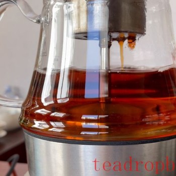 Should You Discard the First Infusion When Brewing Tea?