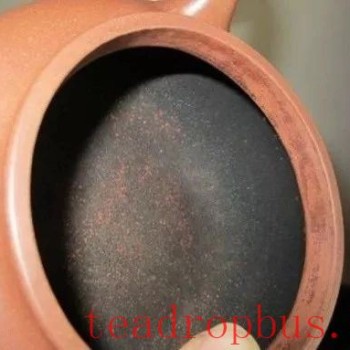 Does Cleaning Tea Stains Ruin the Patina of a Purple Clay Teapot? The Method Matters!