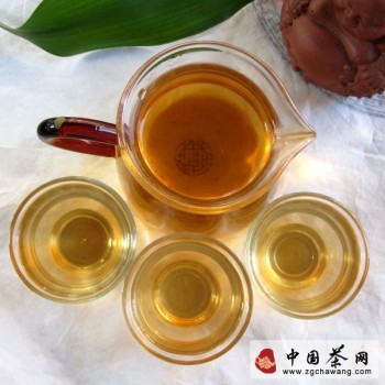 Bitter-Tasting Pu-erh Tea