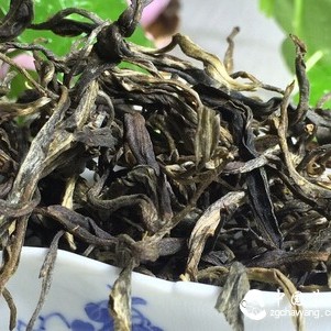 The Throat Sensation of Pu-erh Tea