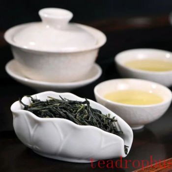 What is the difference between a Sancai Bowl and a Lidded Cup?