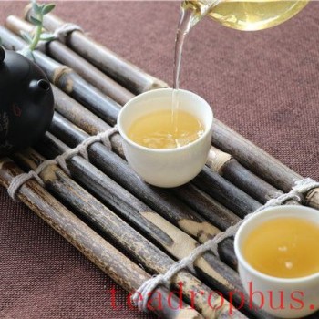 What Kind of Purple Clay Teapot is Best for Aged Pu-er?