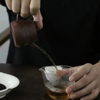 Does Your Purple Clay Teapot Dribble When Pouring Tea?