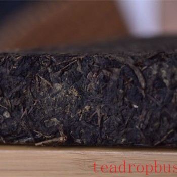 Not Waking the Tea Before Brewing Dark Tea Can Ruin a Fine Tea