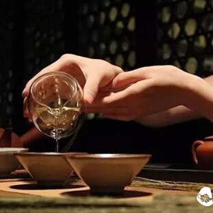 Washing Tea Leaves Hard to Remove Pesticides, Certain Teas Require Proper Awakening