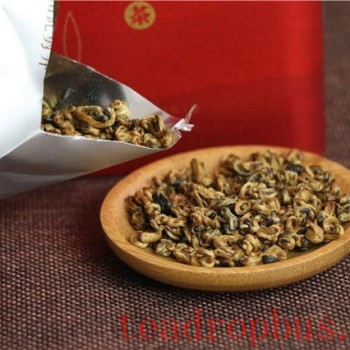 The Benefits and Effects of Golden Snail Yunnan Black Tea