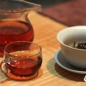 Why Does Lapsang Souchong Tea Turn Black? It's All Due to Thearubigins