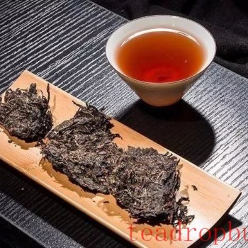 What can be paired with dark tea besides milk tea?