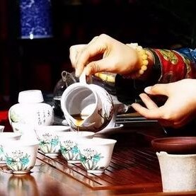 Drinking tea is just three stages: quenching thirst, savoring flavor, and cultivating joy