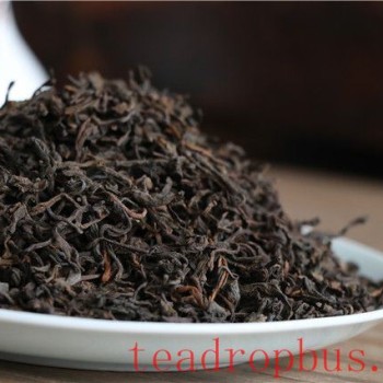 Characteristics and Features of Pu-er Ripened Tea