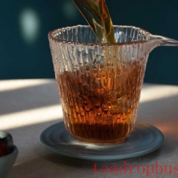 The summer heat is here, have you been drinking tea to dispel dampness?