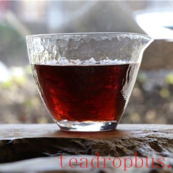 The Benefits of Drinking Pu-er Ripened Tea Regularly