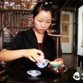 The Difference Between Tieguanyin and Green Tea: Different Processing Methods