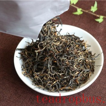 What are the effects and benefits of black tea?