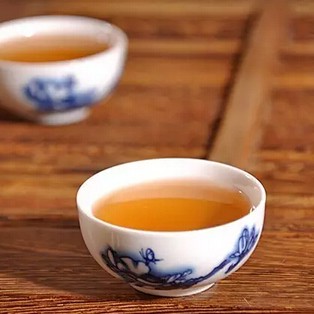 The Benefits of Drinking Oolong Tea in Autumn You Didn't Know
