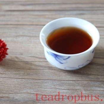Five Benefits of Drinking Pu-er Tea