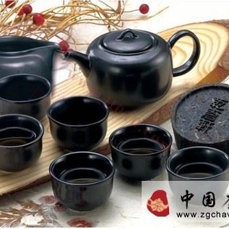Introduction to Black Porcelain Tea Ware