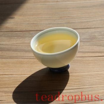 Tea in the cup is a landscape, tea in the heart is life.