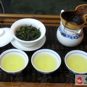 What is the difference between Oolong tea and Jin Xuan tea?