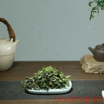 Can Tea Leaves and Tea be Left Overnight in a Purple Clay Pot?