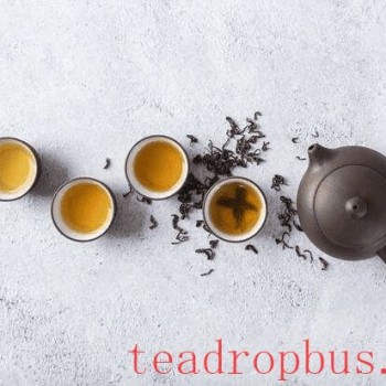 Tea Table Etiquette: The Essence of Chinese Tea Culture