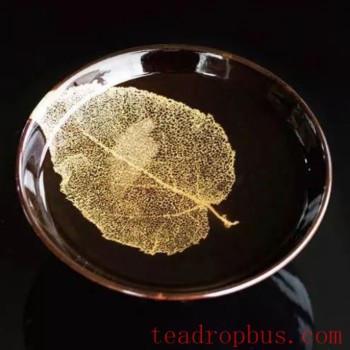 White Tea Speaks: This &quot;Teaware&quot; is Beautiful!