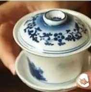 What are the benefits of using ceramic tea ware to brew tea?