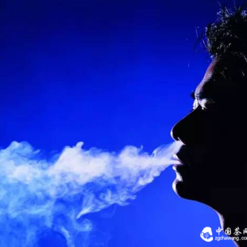 Smoking Causes Many Diseases, Drinking Tea Benefits Health!