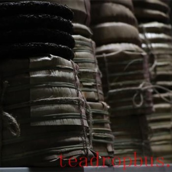 Puer Tea Storage: Avoiding Unwanted Odors