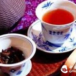 Ten Benefits of Drinking Black Tea for Women in Winter