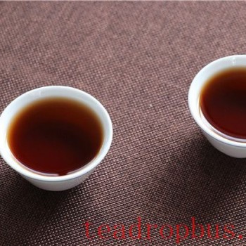 What Are the Benefits of Drinking Pu-er Tea Regularly?