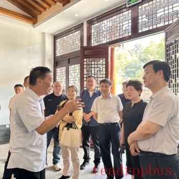 Meeting Over Tea, Plotting Development —— Shanghai Tea Industry Association Delegation Visits Wuyuan to Investigate the Tea Industry