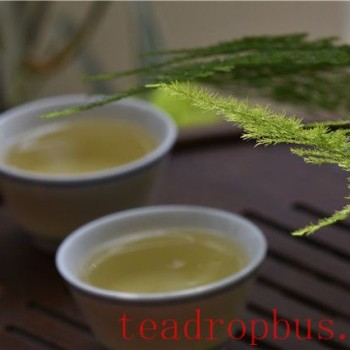 Heart Has Grass and Trees, Tea Meets Its Connoisseur