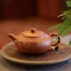 Do You Know How to Choose, Brew, Maintain, and Clean a Teapot in Winter?