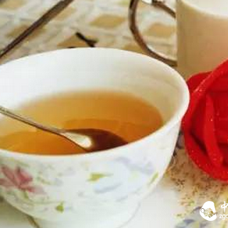 Don't Treat Herbal Tea as a Beverage in Summer