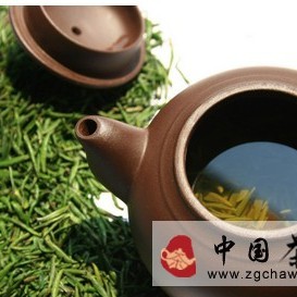 Pairing Yixing Teapots with Tea