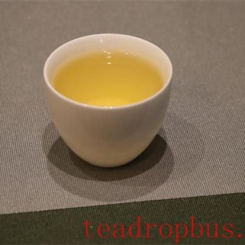 Years Flow Like Water, But the Tea Remains Fragrant