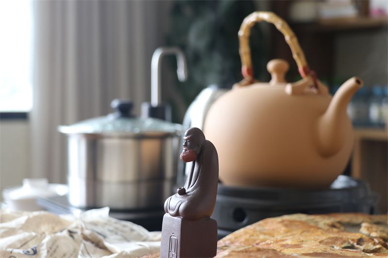 Purple Clay Trivia: Can the Speed of Drying after Watering a Purple Clay Teapot Indicate the Quality of the Clay?