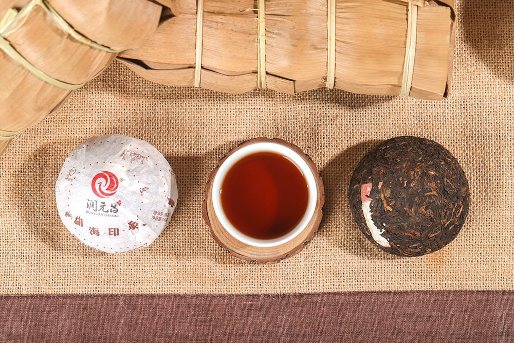 What are the naming methods for Chinese tea varieties?